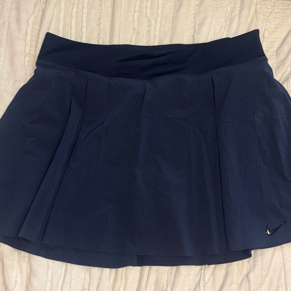 NWT Navy Pleated NIKE Golf/Tennks Skirt. Size XL.